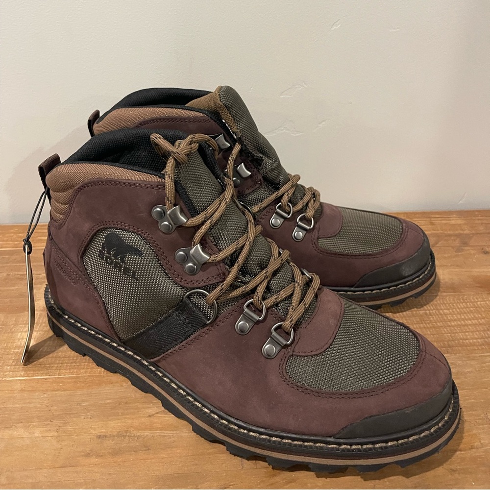 NWT Sorel Boots
